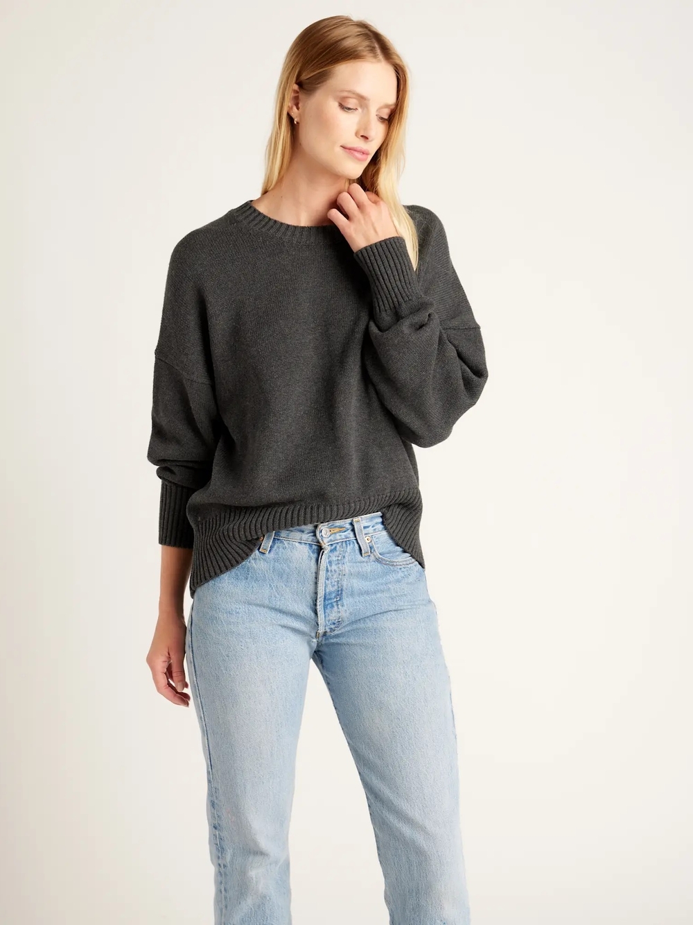 Quince 100% Organic Cotton Charcoal Women's Boyfriend Crew Sweater XL